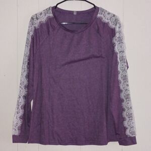 Women's Laced Sleeves Top